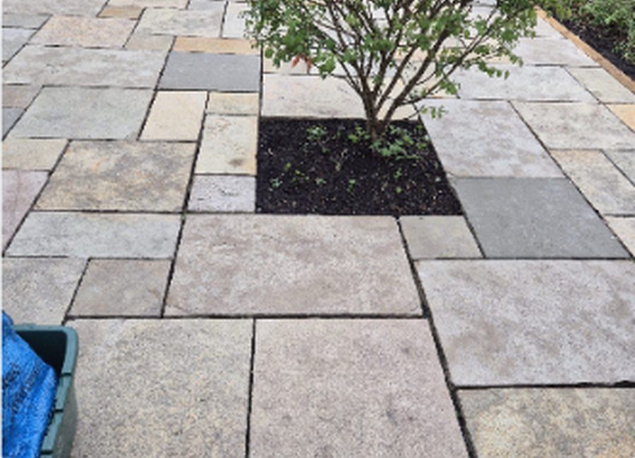 Patio and garden paving by Oakhill Building Services
