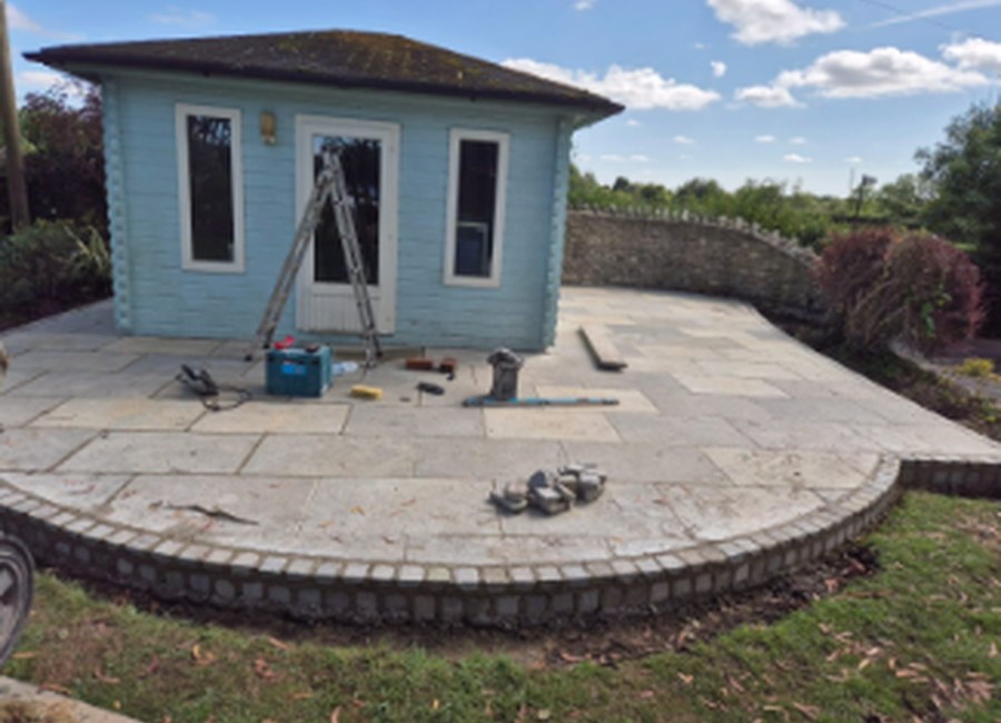 Circular patio and garden building project